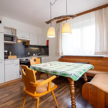 Haus Kinspergher Apartment