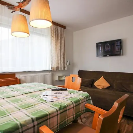 Haus Kinspergher Апартаменты