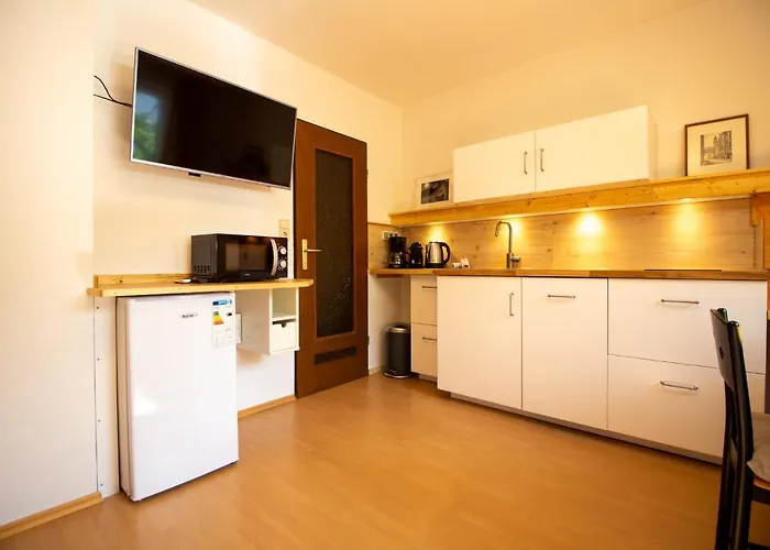 Haus Kinspergher Апартаменты *